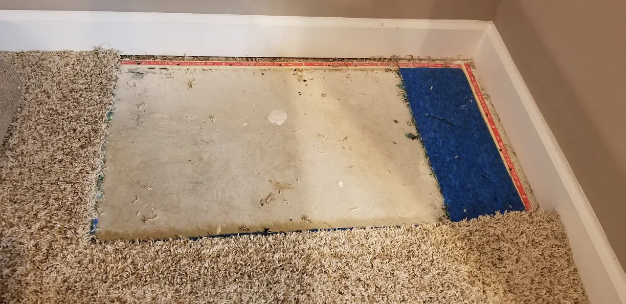 Carpet repair before - Total Cleaning Service